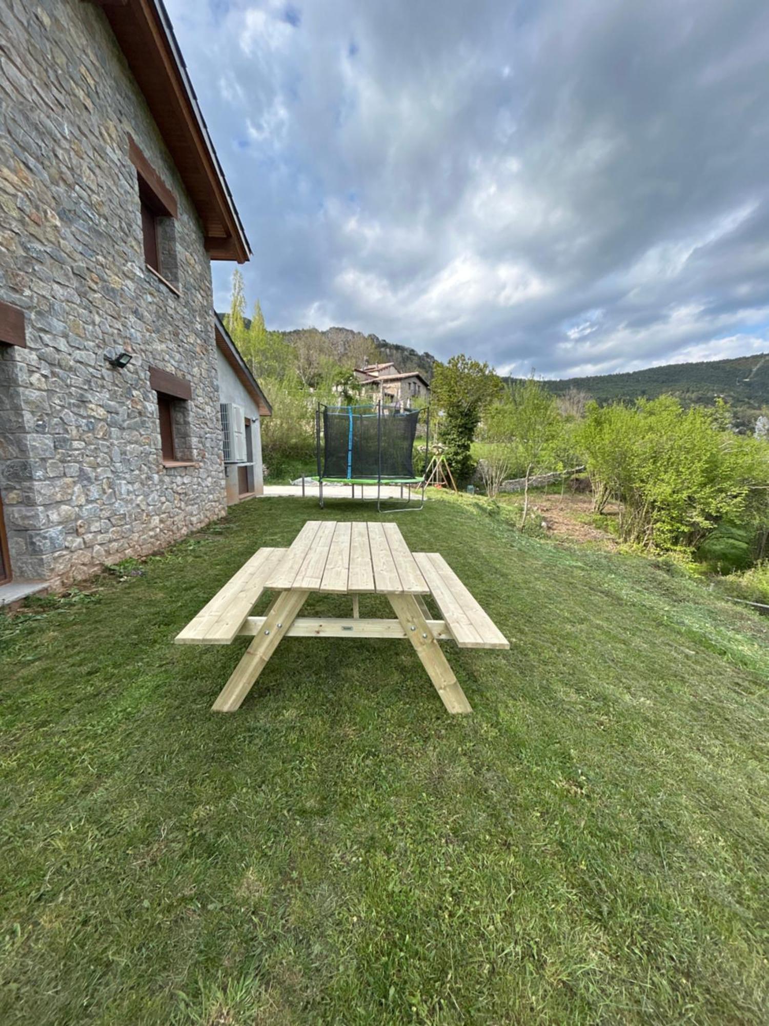 Casa De Les Escoles, Espinalbet - Alberga Castellar del Riu Exterior foto