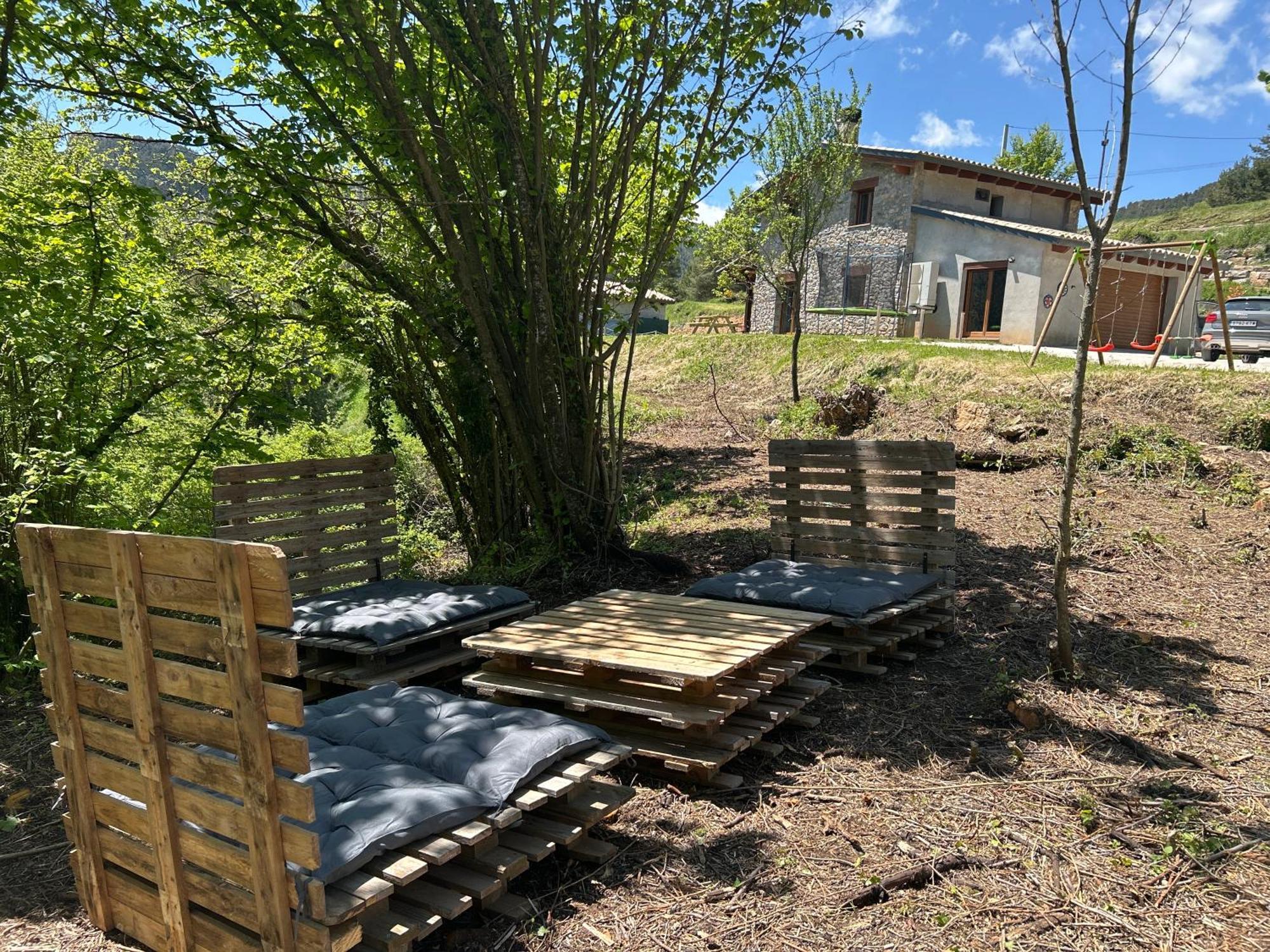 Casa De Les Escoles, Espinalbet - Alberga Castellar del Riu Exterior foto